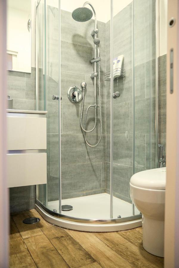 Garden House - Luxury Guest House - Overnight Stay Only