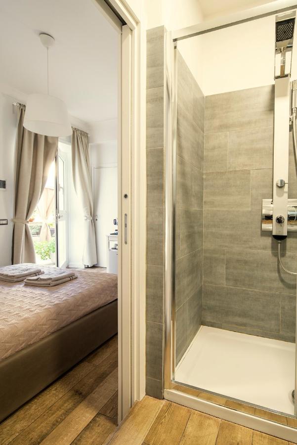 Garden House - Luxury Guest House - Overnight Stay Only Gasthuis